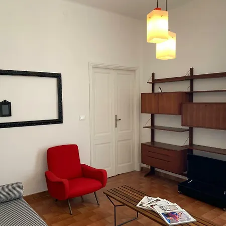 Lejlighed 70's Penthouse *